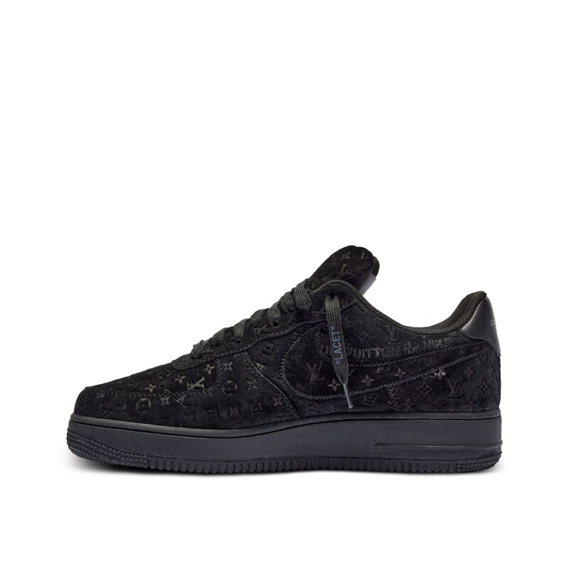 【NIKE X LOUIS VUITTON】100足の限定発売! ナイキ エア フォース 1の40周年を記念して、2023年春夏の新作「ルイヴィトンX ナイキ エア フォース 1 ホワイト」がリリース! 完売必至のトレンドになる！