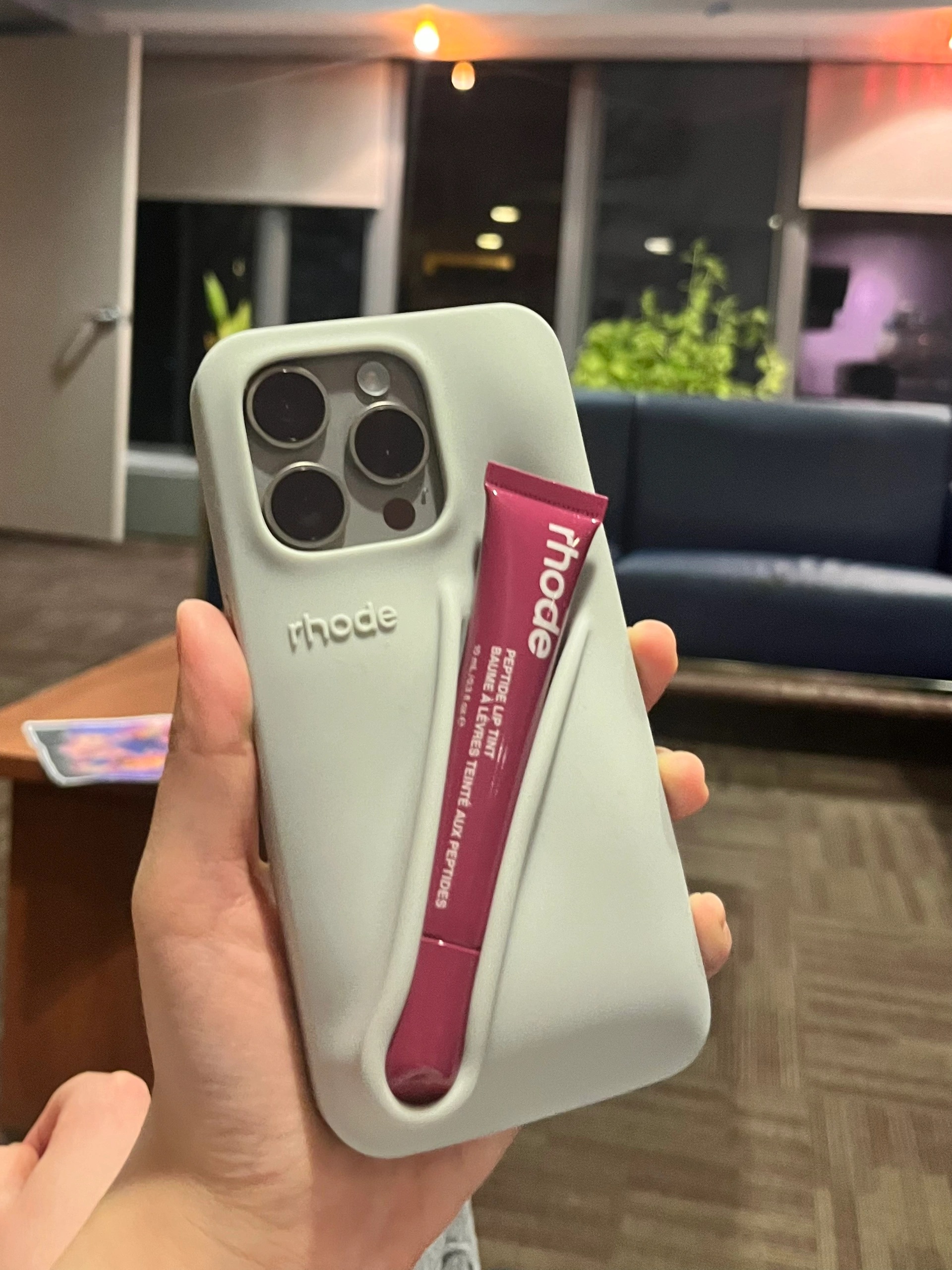 Hailey ヘイリー Kendou 同じスタイルのリップケース リップグロス ポータブル iPhone ケース